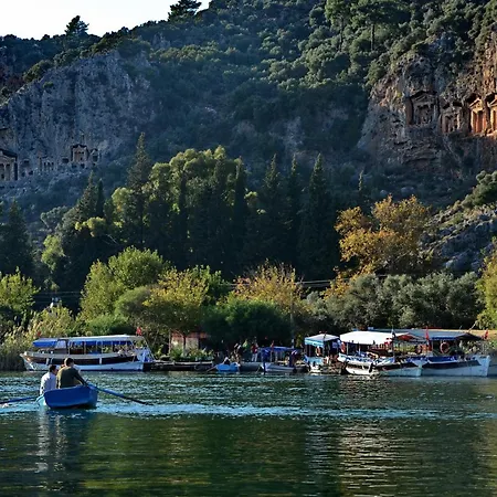 Ξενοδοχείο Terrace 3*